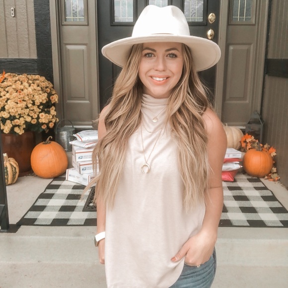 ✨HI FRIENDS✨ - Picture 1 of 7